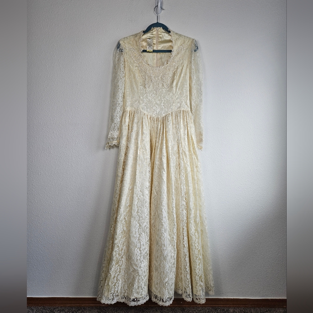 Gunee Sax McClintock Romantic Renaissance Bridal Collection 1980's 70s Wedding